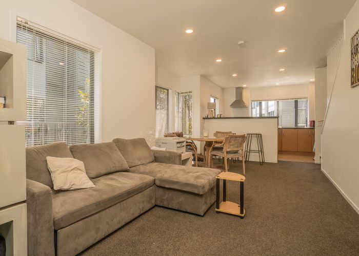  at 5 Sudbury Terrace, Parnell, Auckland