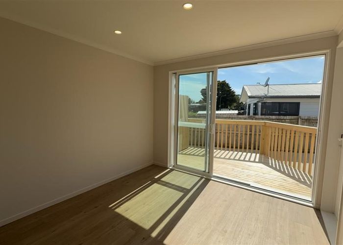  at 41 Wickman Way, Mangere East, Auckland