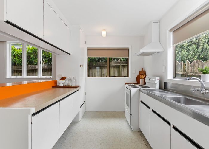  at 32 Bannerman Road, Morningside, Auckland City, Auckland