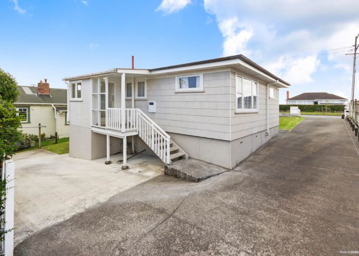  at 1/101 Donovan Street, Blockhouse Bay, Auckland