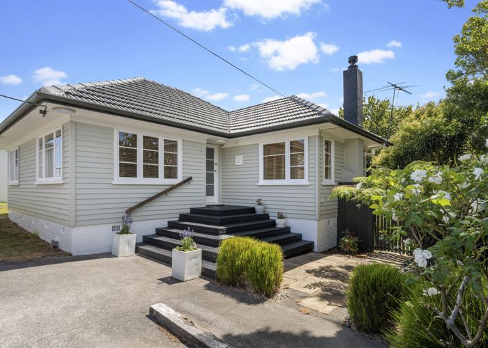  at 17 Neptune Avenue, Beach Haven, Auckland
