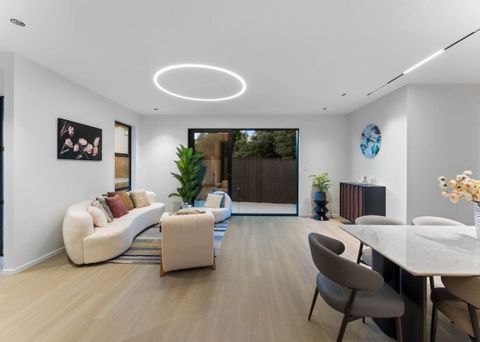  at 8 Breeze Lane, Silverdale, Silverdale