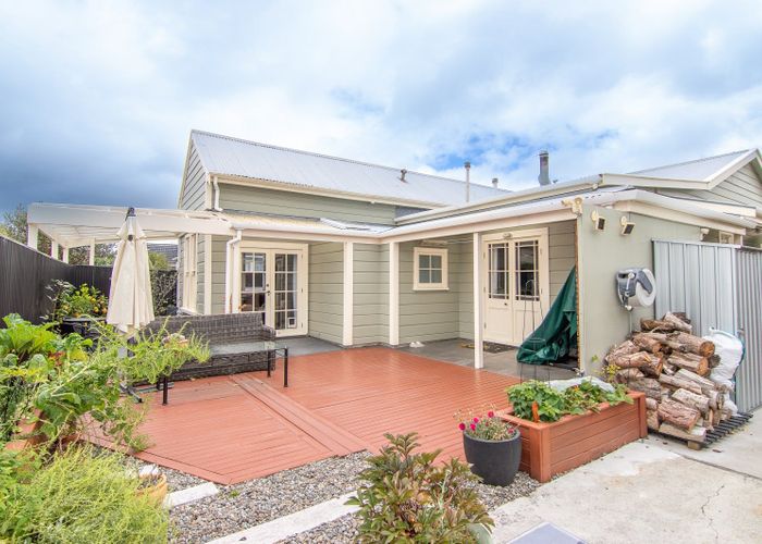  at 24 Alfred Street, Roslyn, Palmerston North
