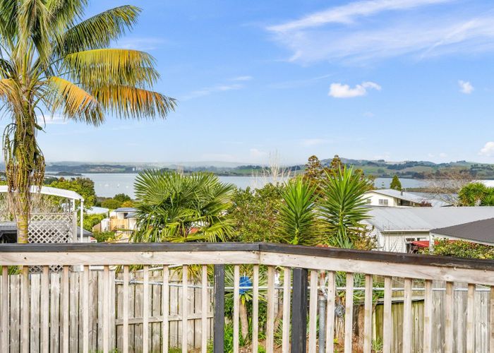  at 4 Montague Place, Onerahi, Whangarei, Northland