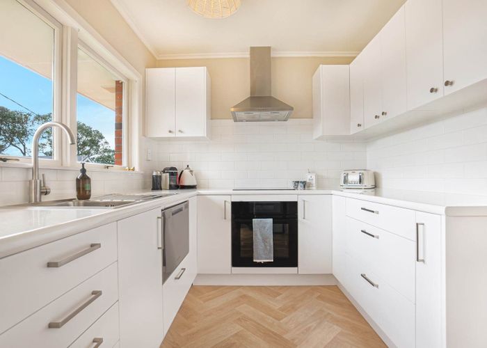  at 2/38 Jutland Road, Hauraki, North Shore City, Auckland