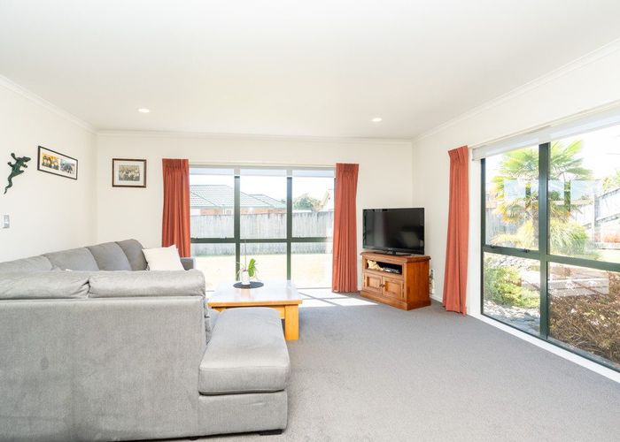  at 14 Caulfield Place, Nawton, Hamilton
