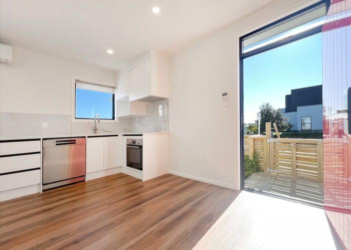  at 21A Tahingamanu Road, Hobsonville, Waitakere City, Auckland