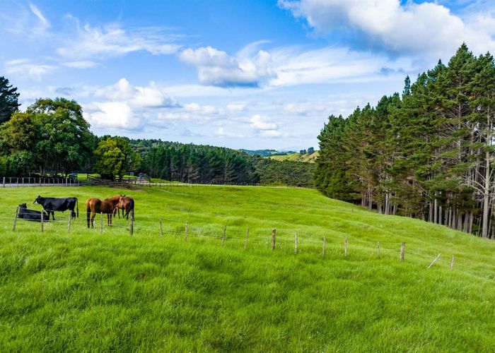  at 1086 Pohuehue Road, Warkworth