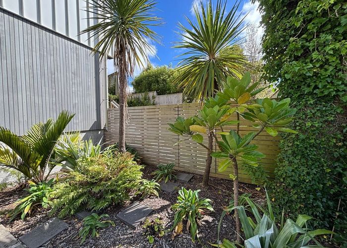  at 4/210 Karori Road, Karori, Wellington, Wellington