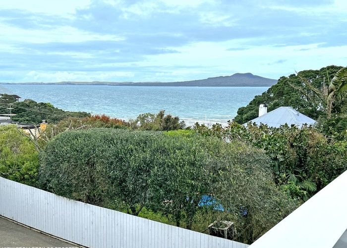  at 4A Beach Road, Castor Bay, Auckland