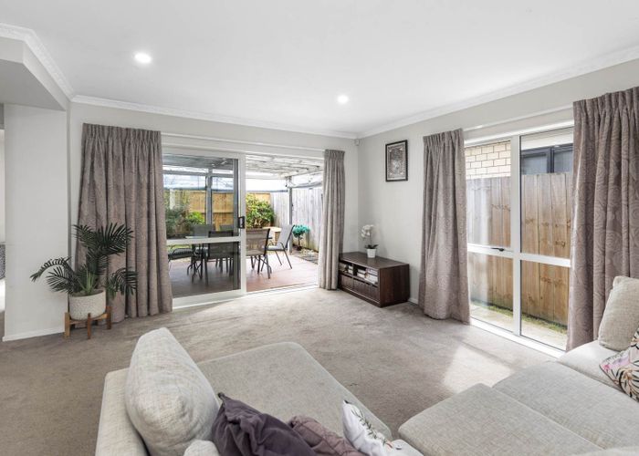  at 16 Dolbel Place, Mangere East, Manukau City, Auckland