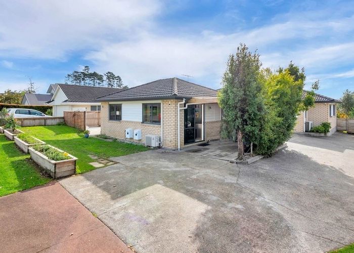  at 35a English Oak Dr, Albany, North Shore City, Auckland