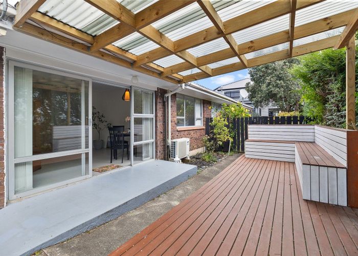  at 2/34 Kitchener Road, Sandringham, Auckland City, Auckland