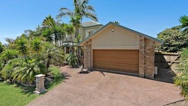  at 10 Bowscale Place, Northpark, Auckland