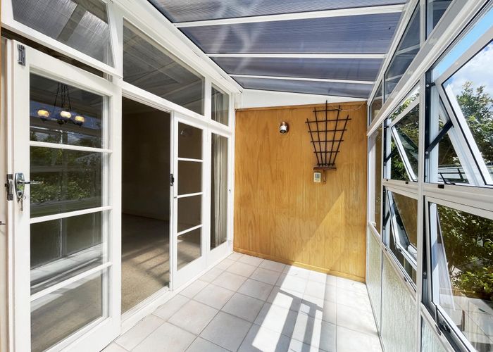  at 29 Springfield Road, Morningside, Auckland