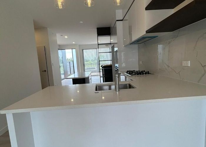  at 13/10 Ikara Road, Papatoetoe, Manukau City, Auckland