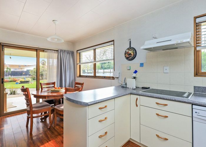  at 3 Yarmouth Road, Flaxmere, Hastings
