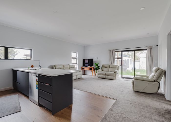  at 4 Perrin Place, Kelvin Grove, Palmerston North, Manawatu / Whanganui