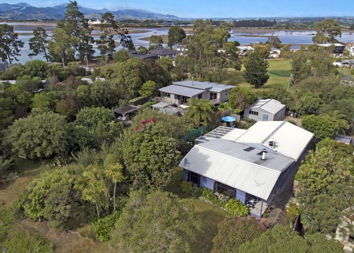  at 137 Barnett Avenue, Best Island, Richmond