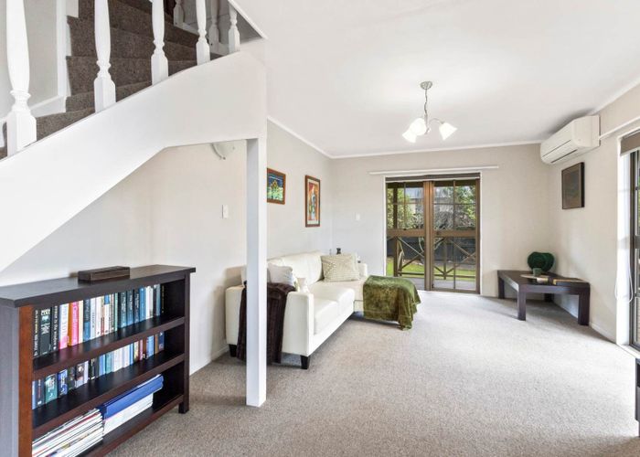  at 9A Tracey Terrace, Te Atatu South, Auckland