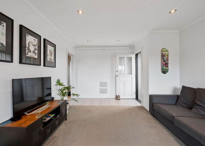  at 273 Rangatira Road, Beach Haven, North Shore City, Auckland