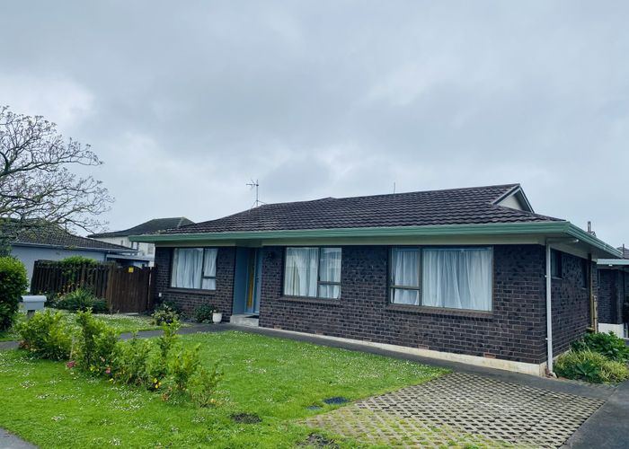  at 60a Sandspit Rd, Cockle Bay, Manukau City, Auckland