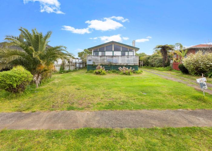  at 19 Geoffrey Place, Mangere East, Manukau City, Auckland