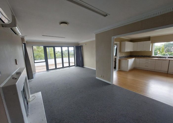  at 6 Crichton Terrace, Hauraki, North Shore City, Auckland