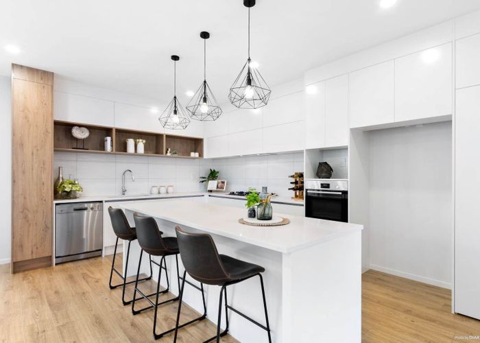  at 43 Murphys Park Drive, Flat Bush, Manukau City, Auckland