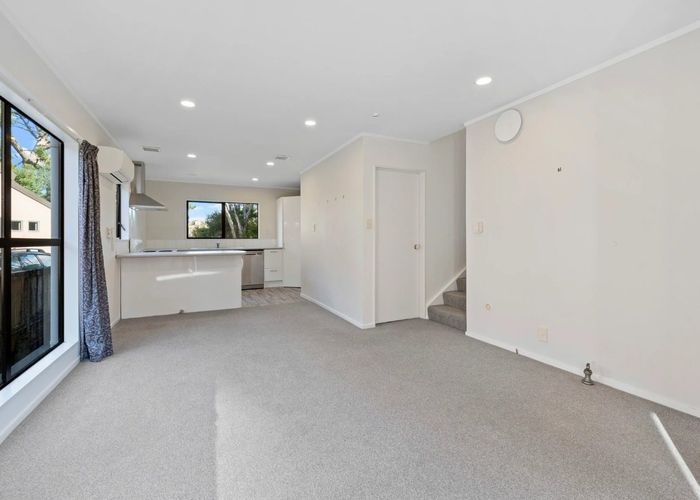  at 1/58 James Evans Drive, Northcote, Auckland
