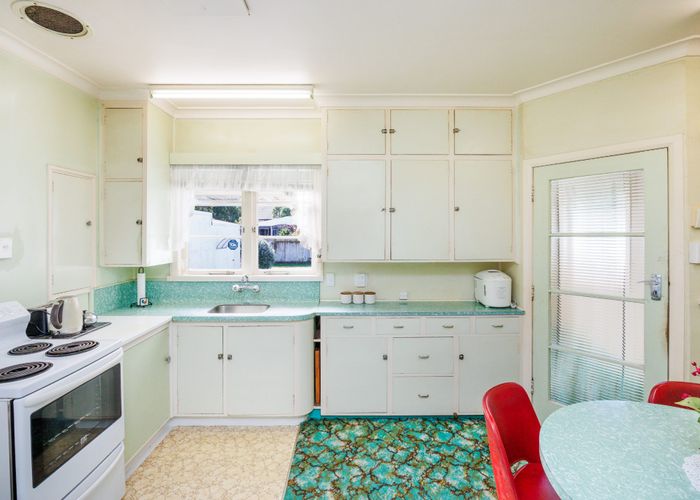  at 6 Freyberg Street, Roslyn, Palmerston North