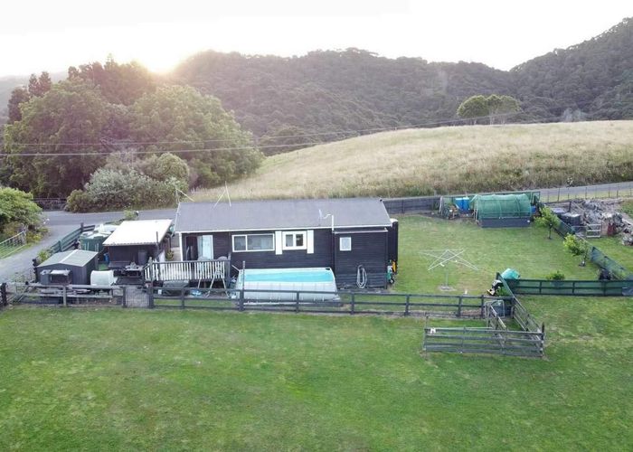  at 85 Axtens Road, Bombay