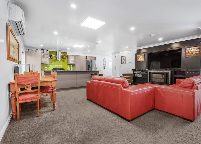  at 12 Newcastle Road, Dinsdale, Hamilton