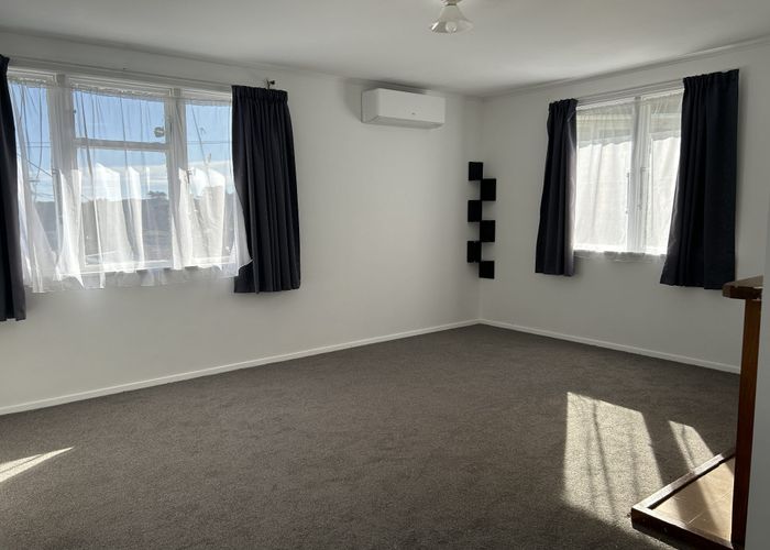  at 9 Berkshire Grove, Cannons Creek, Porirua, Wellington