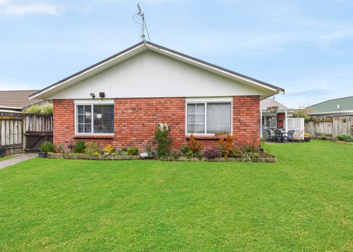 at 5 Rosebank Avenue, Kelvin Grove, Manawatu, Manawatu / Whanganui