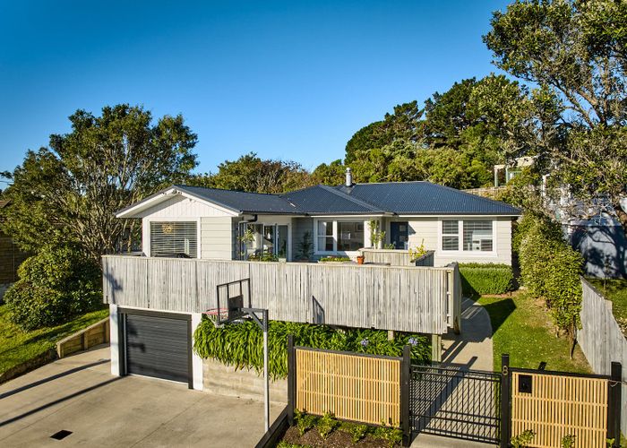  at 8 Beazley Avenue, Paparangi, Wellington, Wellington