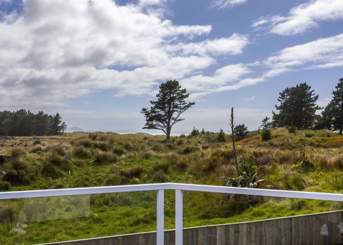  at 14 Puketauhinu Place, Pōrangahau