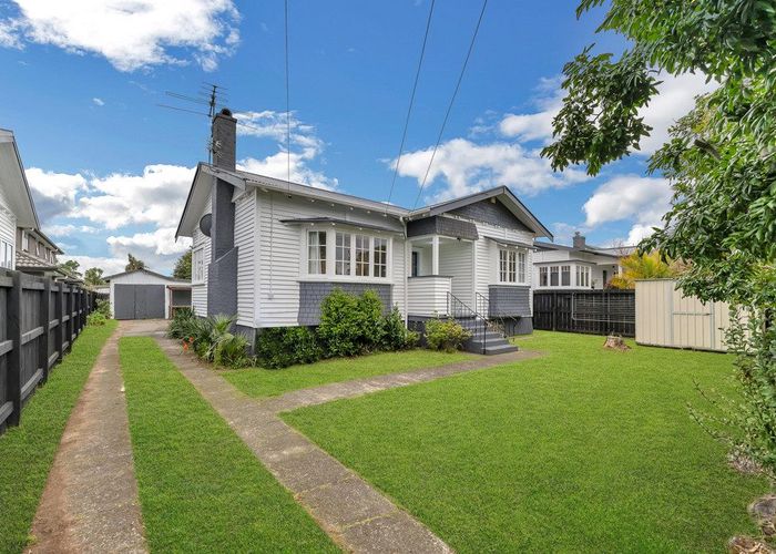 at 41 Wairau Avenue, Avondale, Auckland City, Auckland