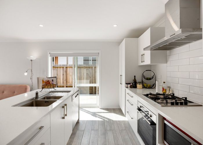  at 2/3 Brocas Avenue, Hillcrest, Hamilton