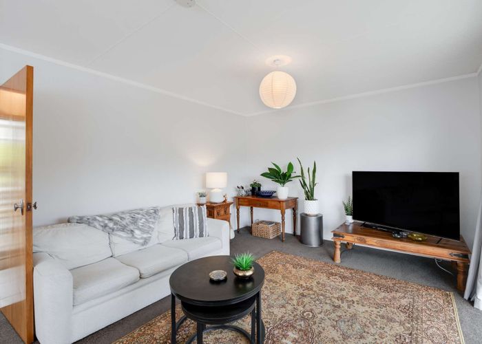  at 2 Rangiora Street, Castlecliff, Whanganui