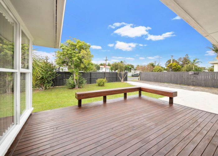  at 128 Tennessee Avenue, Mangere East, Auckland
