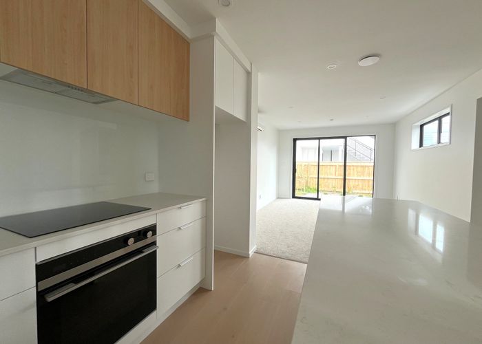  at 17/10 Pascoe Avenue, Paremata, Porirua, Wellington