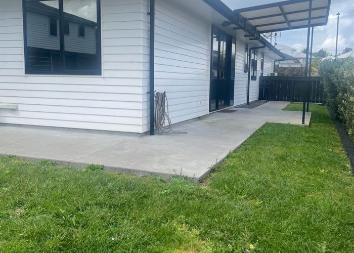  at 44a Karo Road, Beachlands, Manukau City, Auckland