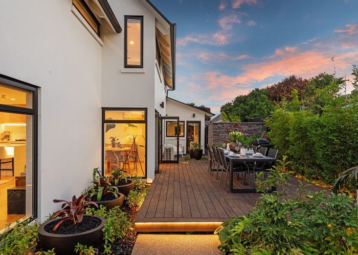  at 2/49 Aston Drive, Waimairi Beach, Christchurch