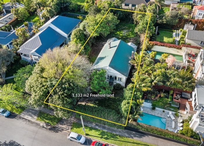  at 48 Dexter Avenue, Mount Eden, Auckland