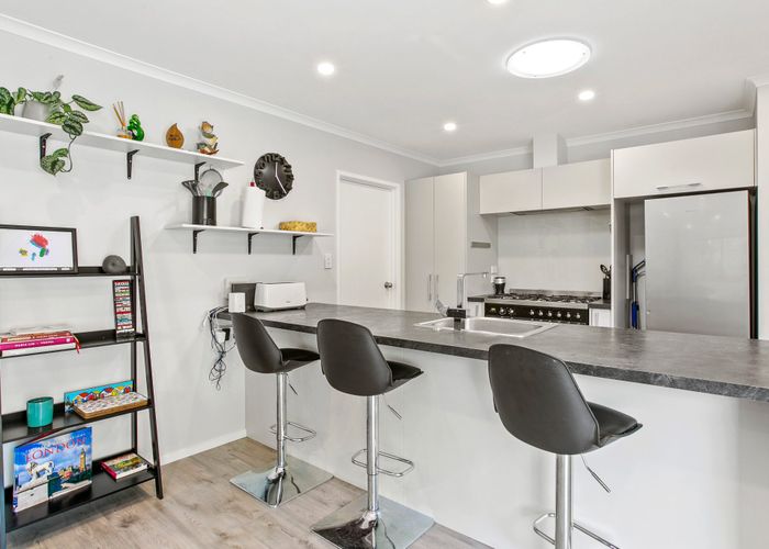  at 1185F South Road, Oakura