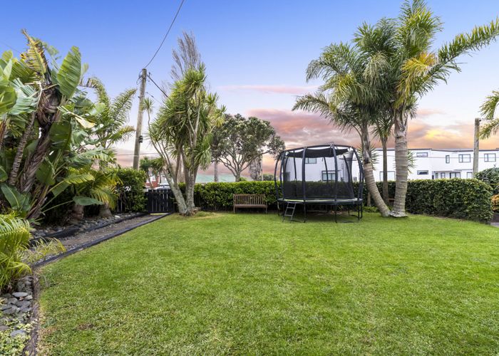 at 13 Elcoat Avenue, Henderson, Waitakere City, Auckland