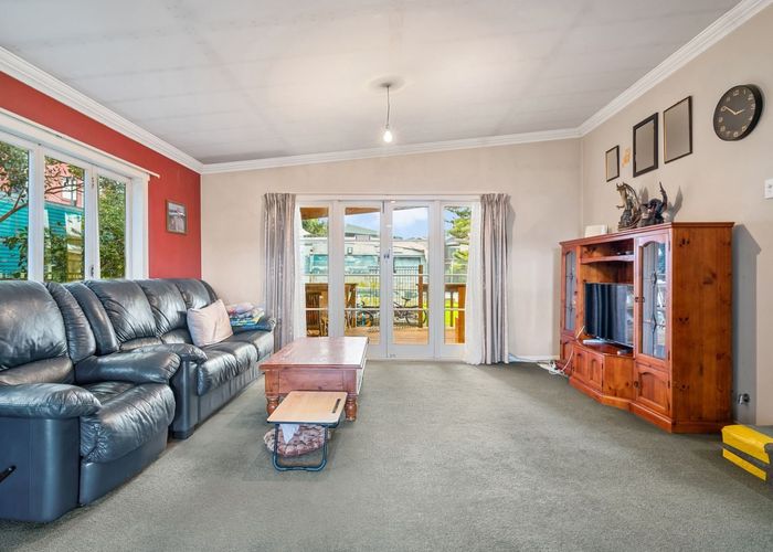 at 36 Hokonui Road, Otahuhu, Auckland
