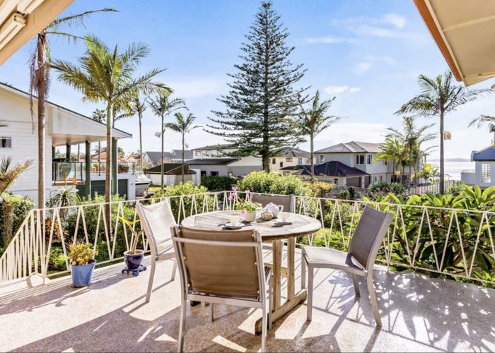  at 7 Luke Place, Eastern Beach, Manukau City, Auckland