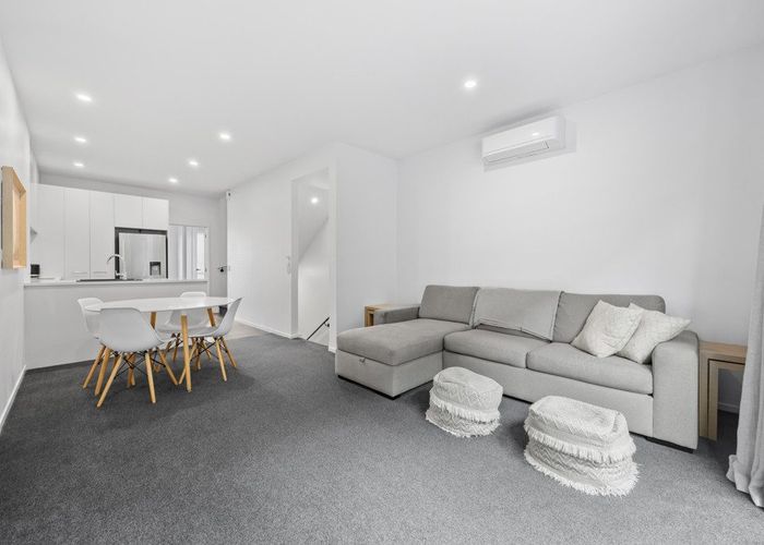  at 9 Lange Mews, Mount Wellington, Auckland City, Auckland